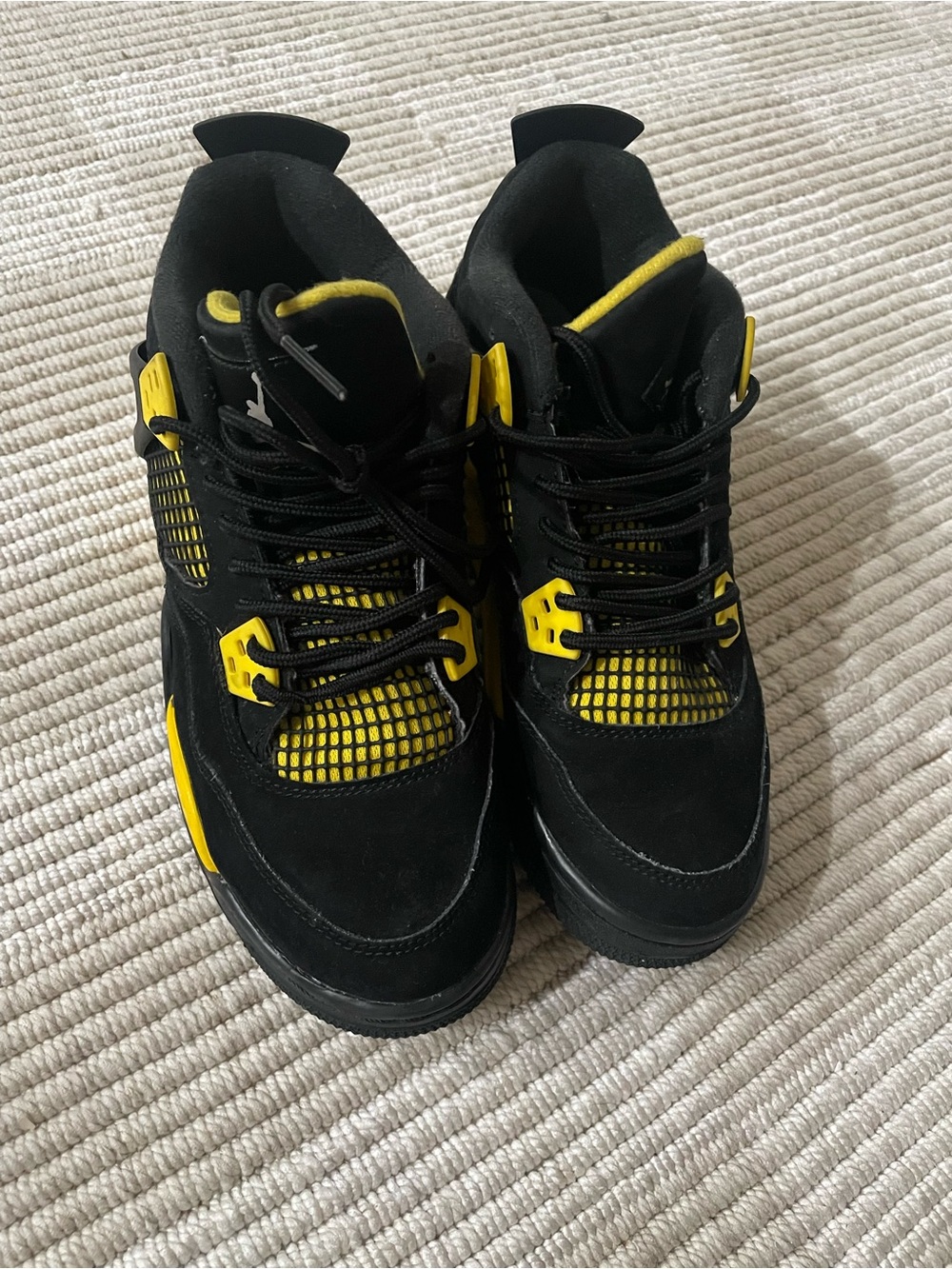 Air Jordan 4 Retro 2023 Mid Thunder GS Size 6.5Y  408452-017 AJ4